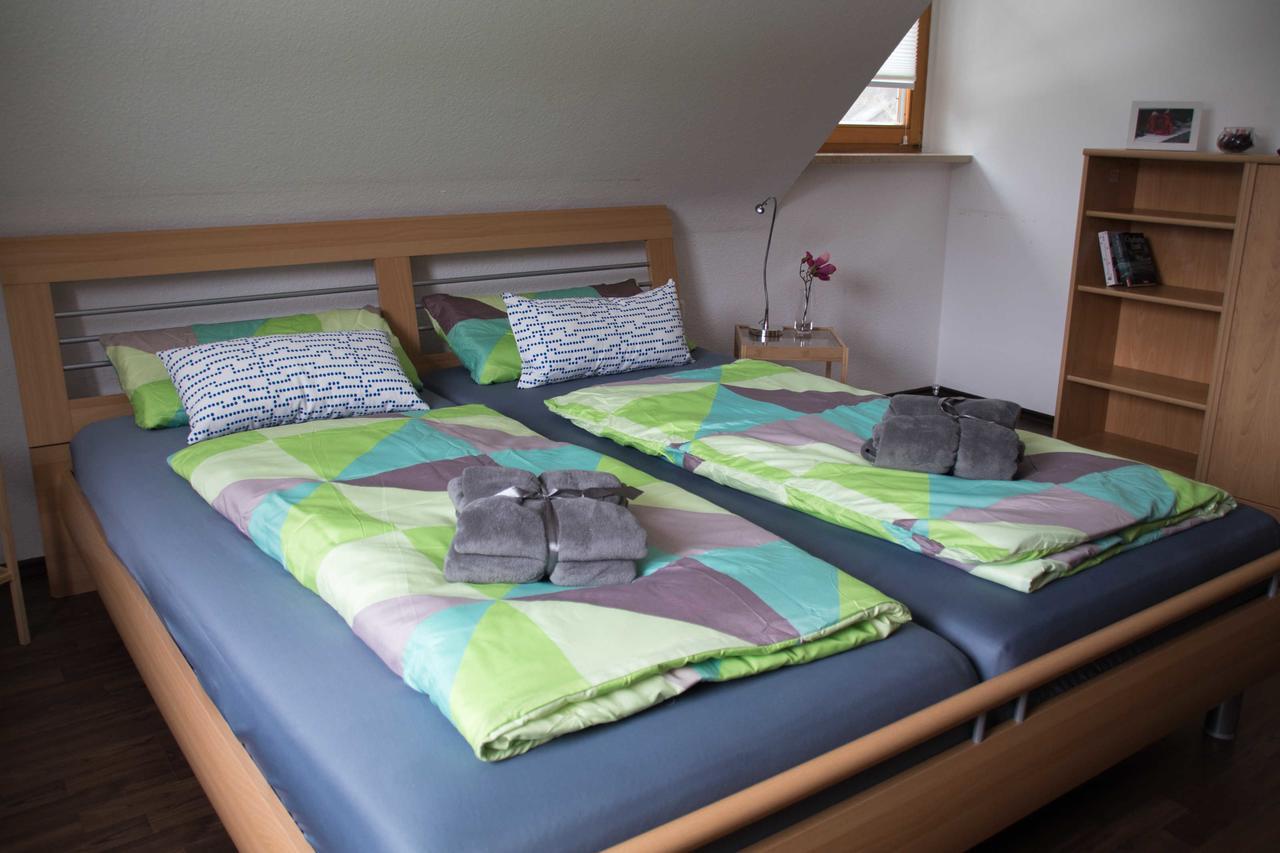 Ferienwohnung Weiher - Naehe Nuernberg / Messe Schwanstetten Chambre photo